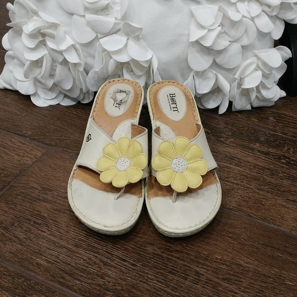 Born Shoes - Born ~~ Wedges with Yellow Flower ~ Sz 10